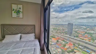 2-Bedroom Condo at The Politan Rive with Stunning River View for Rent - 4