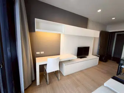 Modern 1-Bedroom Furnished Unit at Urbano Absolute Sathorn-Taksin - 13