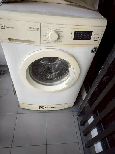 Modern 1-Bedroom Furnished Unit at Urbano Absolute Sathorn-Taksin - 4