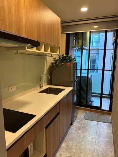 1 Bedroom Condo near MRT Chaeng Watthana - 8
