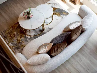 High Ceiling Hybrid 2BR Apartment in Thonglor - 11