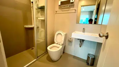 Lumpini Park Vibhavadi-Chatuchak - Newly Renovated Corner Unit with Park & Sky View - 3