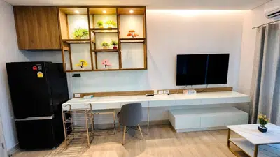 Lumpini Park Vibhavadi-Chatuchak - Newly Renovated Corner Unit with Park & Sky View - 5