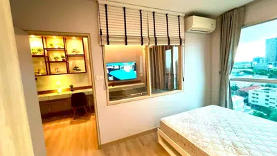Lumpini Park Vibhavadi-Chatuchak - Newly Renovated Corner Unit with Park & Sky View - 6