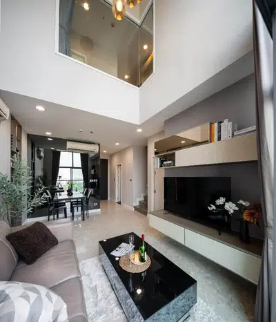 Duplex 2BR at The Crest Sukhumvit 34 with City View - 6