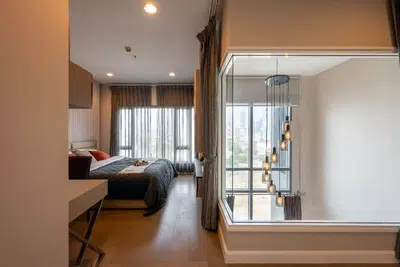 Duplex 2BR at The Crest Sukhumvit 34 with City View - 7