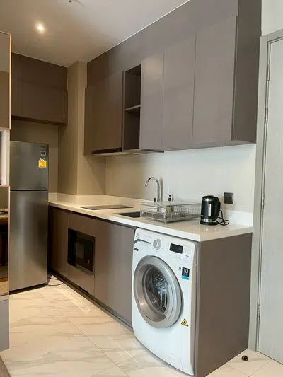 Rhythm Ekamai 10th Floor 35 sqm Apartment - 6