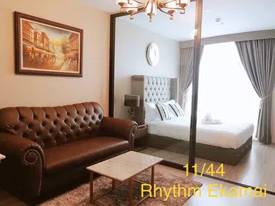 Rhythm Ekamai 10th Floor 35 sqm Apartment - 9