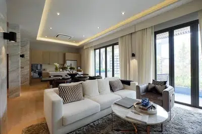 Arna Ekamai 4-bedroom 6-bathroom luxury residence - 1