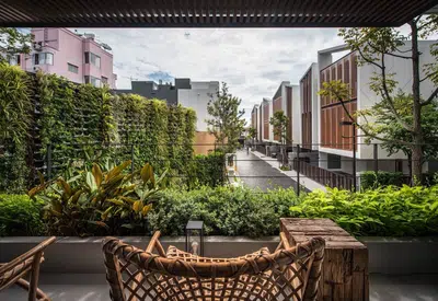 Arna Ekamai 4-bedroom 6-bathroom luxury residence - 12