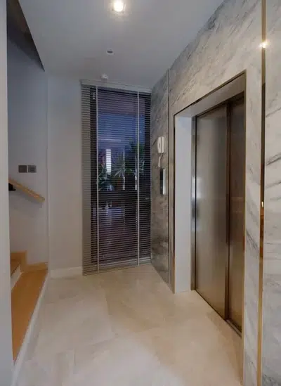 Arna Ekamai 4-bedroom 6-bathroom luxury residence - 4