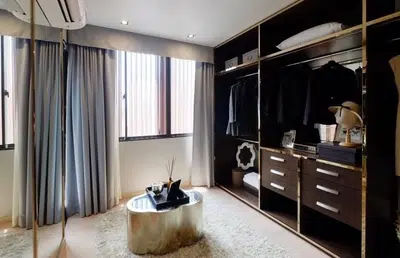 Arna Ekamai 4-bedroom 6-bathroom luxury residence - 6