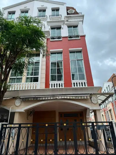 4-bedroom corner house for rent in Yannawa near Rama 3, 55,000 THB/month - 1