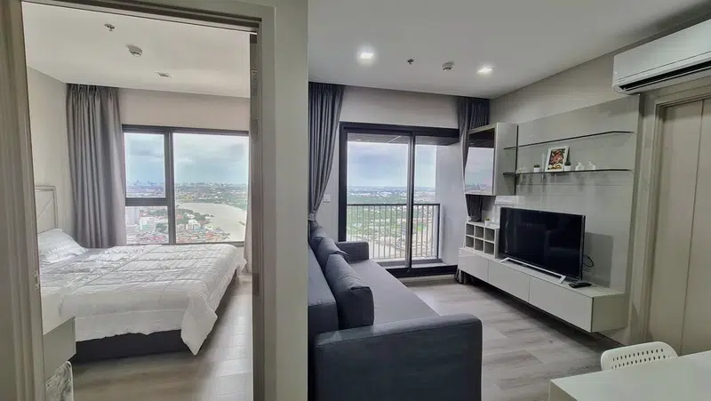 2-Bedroom Condo at The Politan Rive with Stunning River View for Rent - Photo 5
