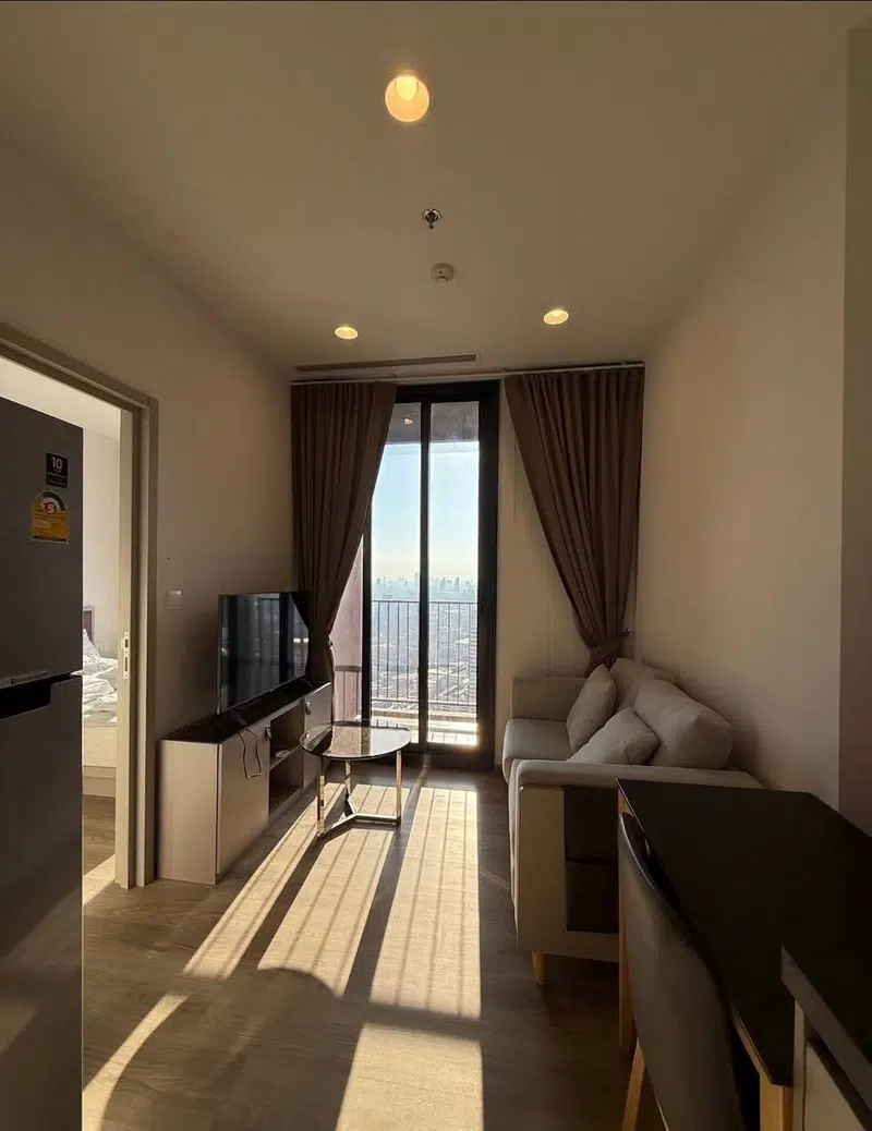 For Rent: 1-Bedroom Condo at Oka Haus, Thonglor BTS