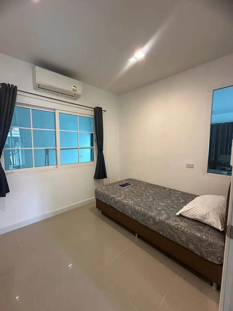 Grandio Ladprao‑Kaset Nawamin 4‑Bedroom House for Rent - Photo 16