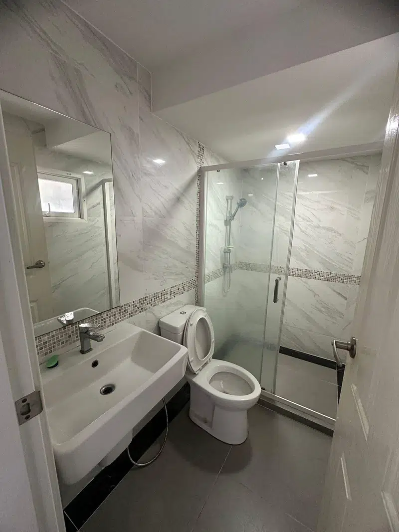 Grandio Ladprao‑Kaset Nawamin 4‑Bedroom House for Rent - Photo 10