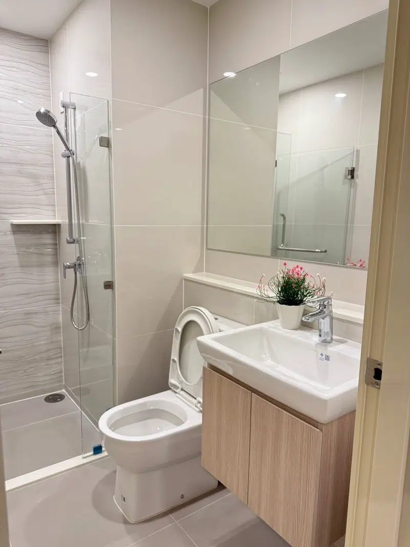 Life Rama 4 - Asoke 1 Bedroom Condo for Rent - Photo 6