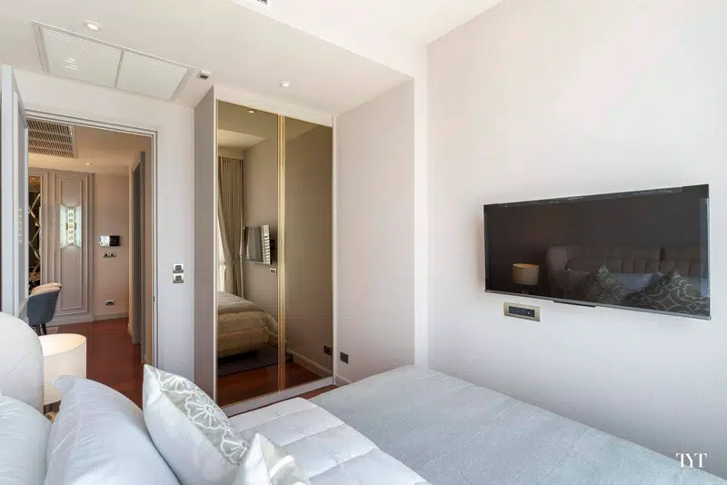 Rare 2BR Luxury Unit in KHUN by YOO, Thonglor - Photo 4