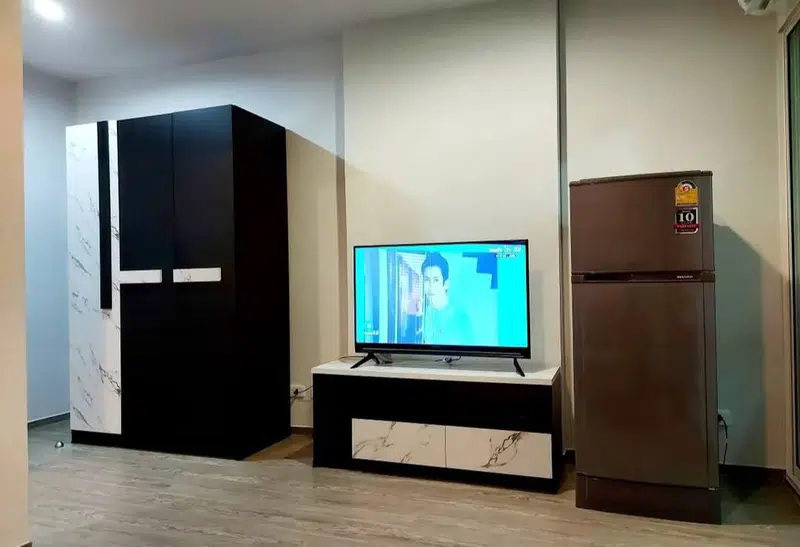 1 Bedroom, 1 Bathroom – Beautiful Unit - Photo 8