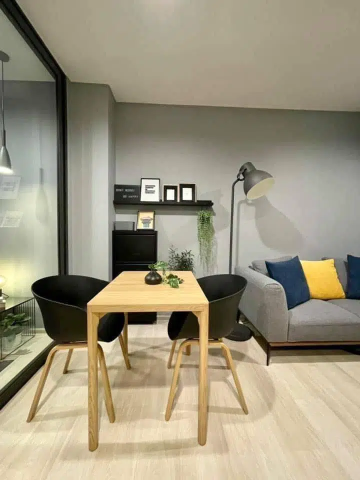 1 Bedroom High Floor Apartment near Bumrungrad Hospital - Photo 2