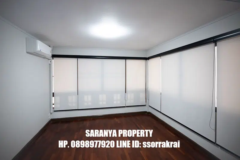 4BR House with Lake View near BTS Sammakorn - Photo 11