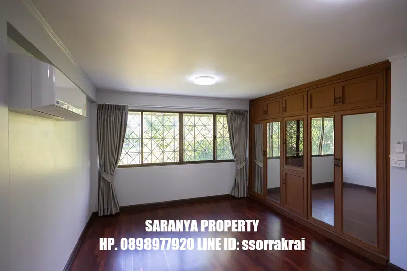 4BR House with Lake View near BTS Sammakorn - Photo 12