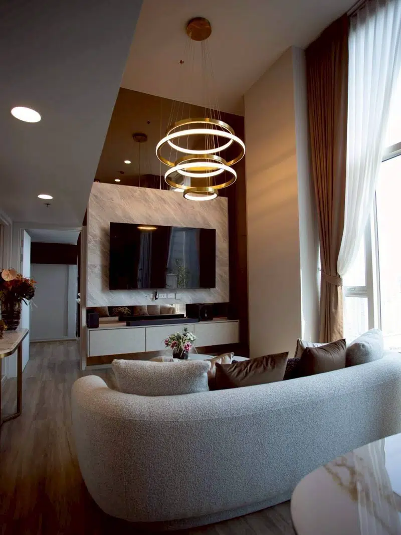 High Ceiling Hybrid 2BR Apartment in Thonglor - Photo 17