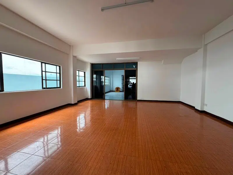 5-Storey Townhouse for Rent near Lat Phrao Hospital - Photo 2