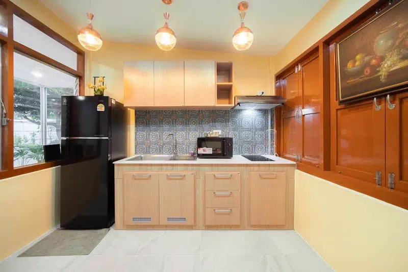 Modern Tropical Home Office for Rent | Lat Phrao 15 - Photo 3
