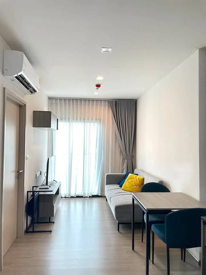 1 Bedroom Corner Unit on 26th Floor – The Base Phetchaburi Thonglor - Photo 1