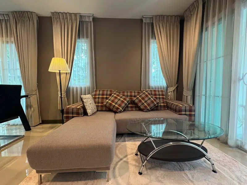 Fully Furnished Corner House for Rent in Rama 9 - Photo 9