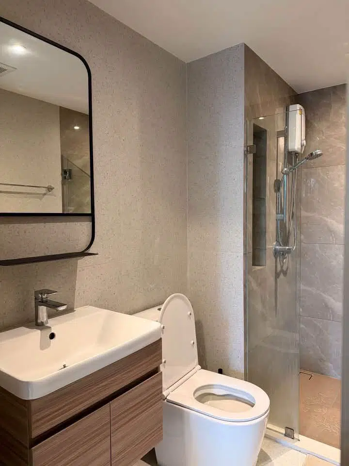 The Privacy S101 – 1BR Condo near BTS Punnawithi - Photo 6