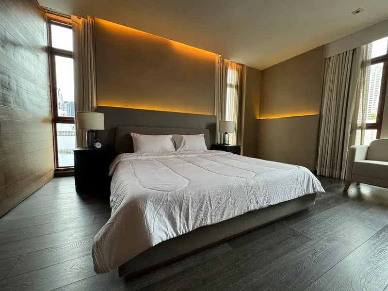 The Crest Ruamrudee 3BR Fully Furnished Condo for Rent Near BTS Ploenchit - Photo 12