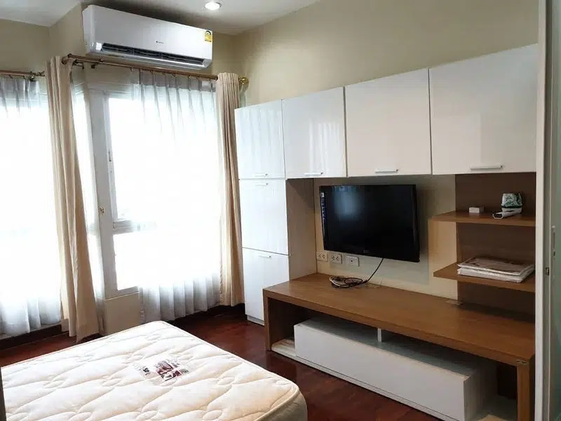 PG Rama 9 – High Floor 2BR Condo for Rent with City View - Photo 2