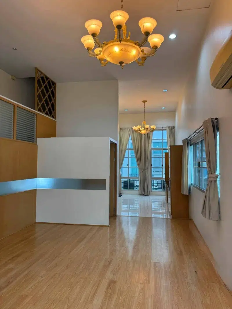 4-bedroom corner house for rent in Yannawa near Rama 3, 55,000 THB/month - Photo 14